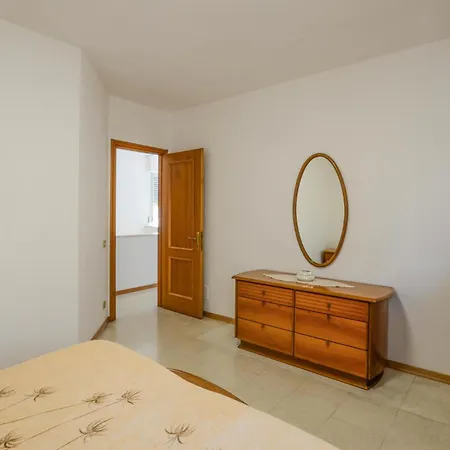 Holiday home 3 Bedroom Lovely In *