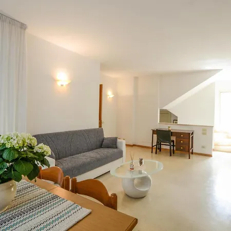 3 Bedroom Lovely In Holiday home *